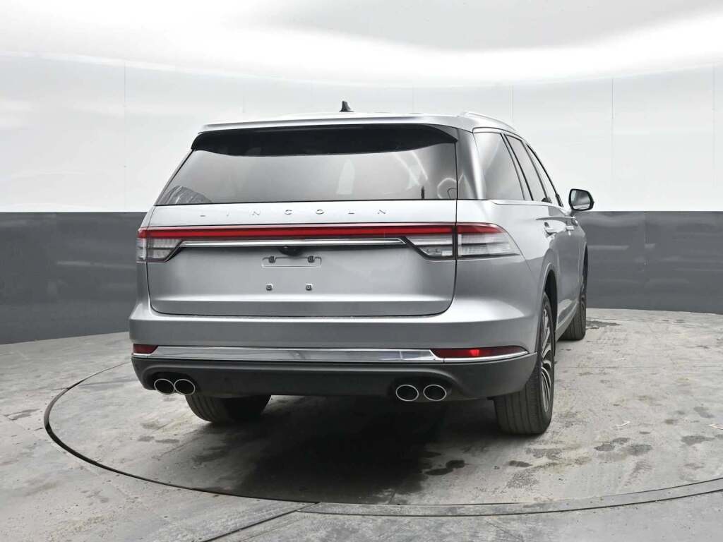 2023 Lincoln Aviator Standard