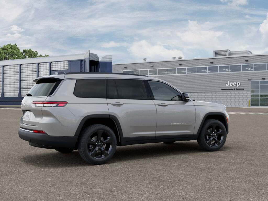 2026 Jeep Grand Cherokee L Limited 4x4