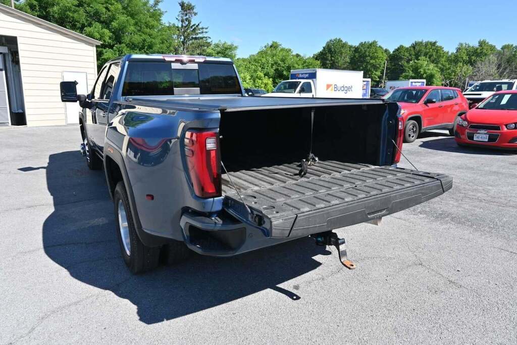 2025 GMC Sierra 3500HD Denali Ultimate