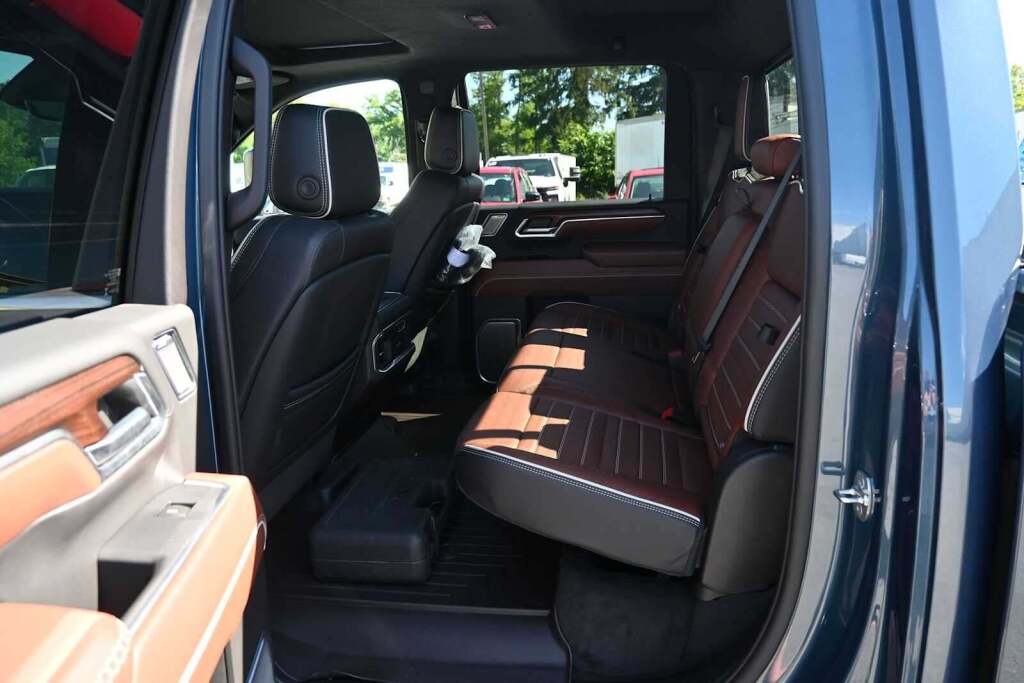 2025 GMC Sierra 3500HD Denali Ultimate