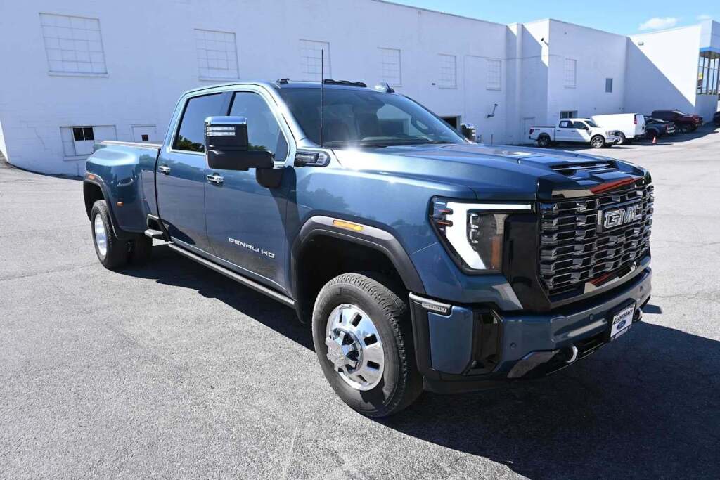 2025 GMC Sierra 3500HD Denali Ultimate