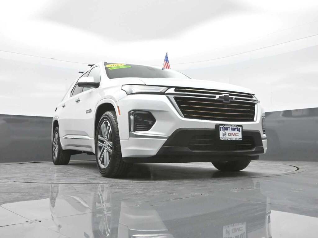 2023 Chevrolet Traverse AWD High Country