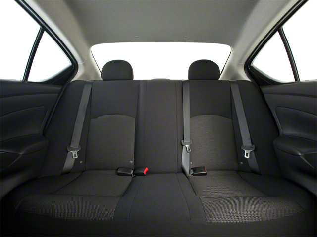 2012 Nissan Versa 1.6 SV