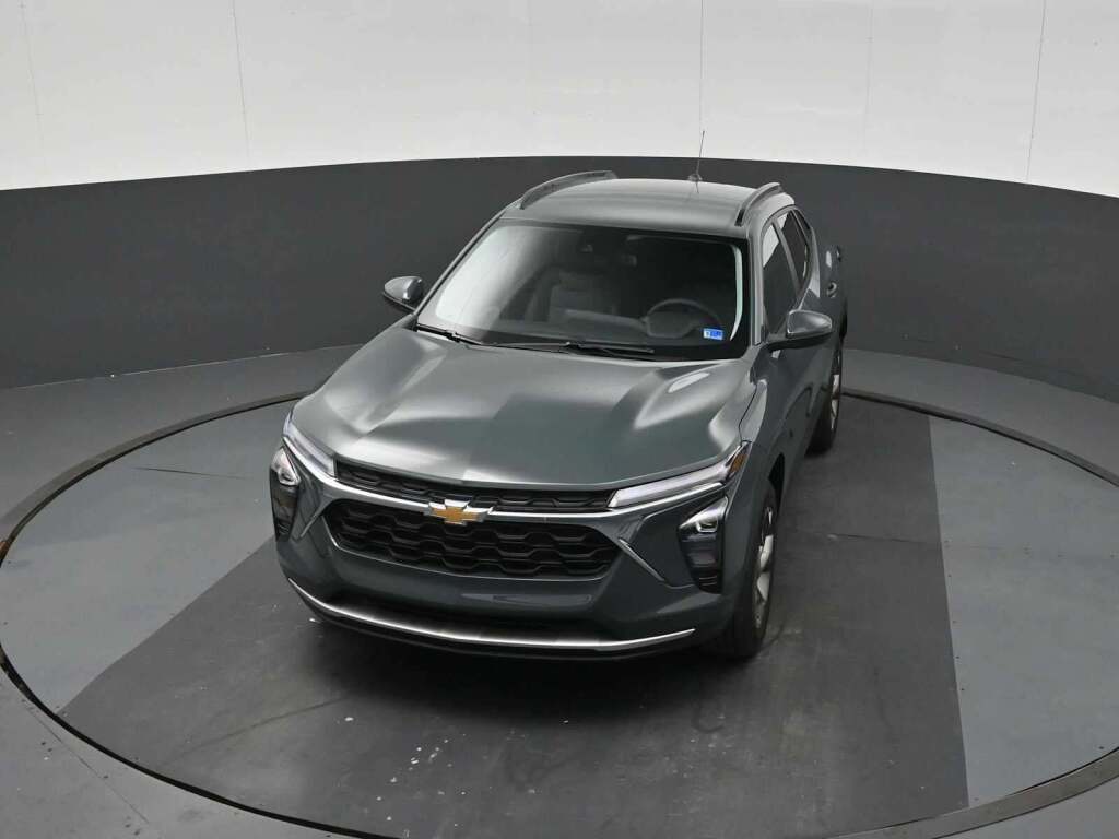 2026 Chevrolet Trax FWD LT