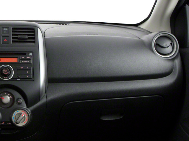 2012 Nissan Versa 1.6 SV
