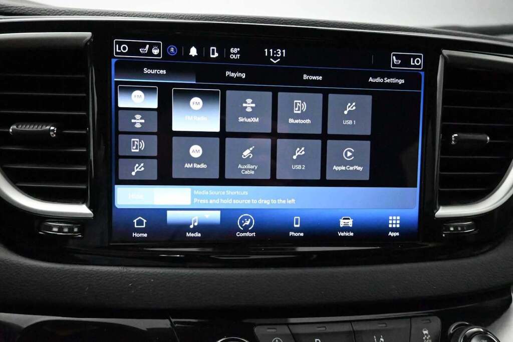 2023 Chrysler Pacifica Touring L