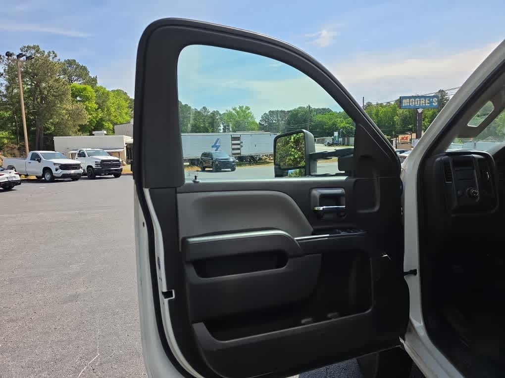 2019 Chevrolet Silverado 3500HD Chassis WT