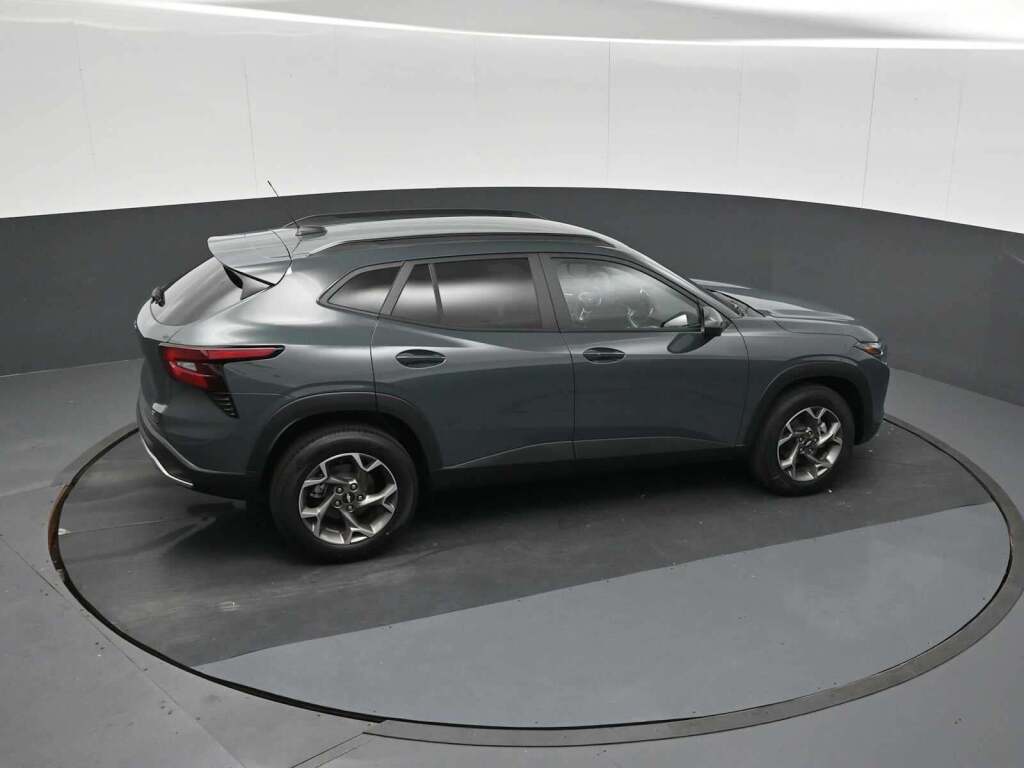 2026 Chevrolet Trax FWD LT