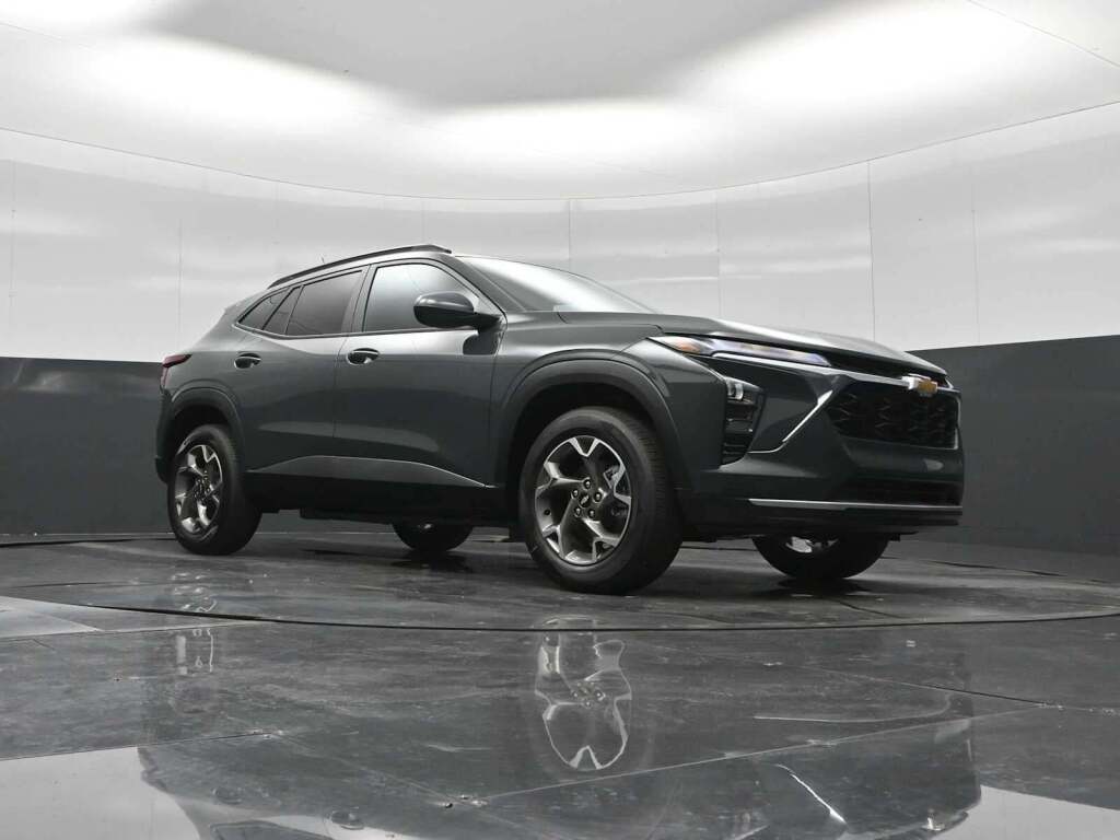 2026 Chevrolet Trax FWD LT