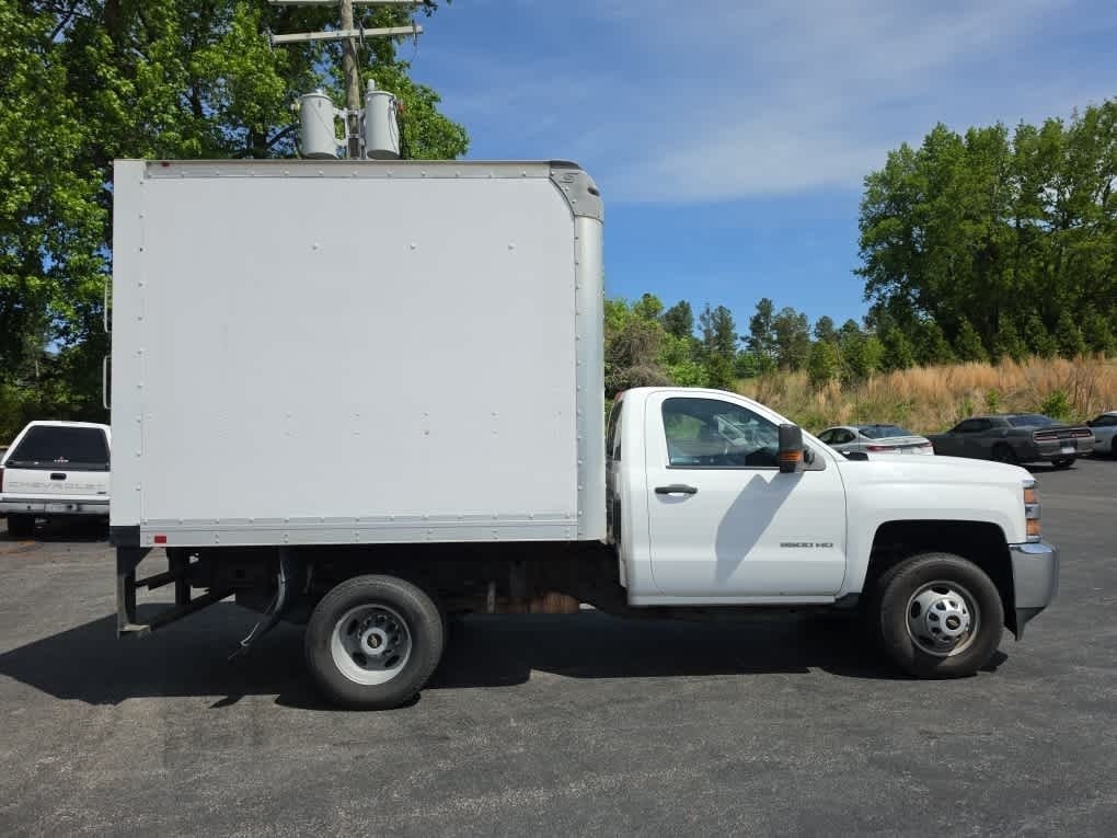 2019 Chevrolet Silverado 3500HD Chassis WT