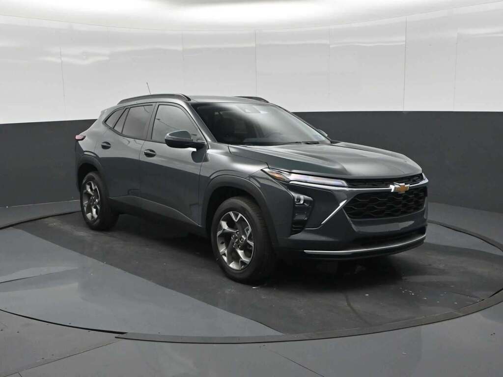 2026 Chevrolet Trax FWD LT