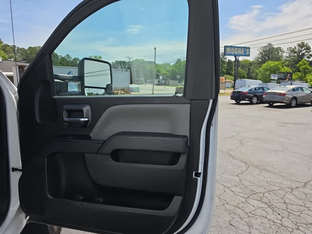 2019 Chevrolet Silverado 3500HD Chassis WT