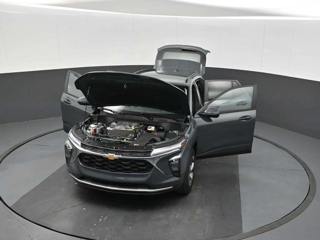 2026 Chevrolet Trax FWD LT