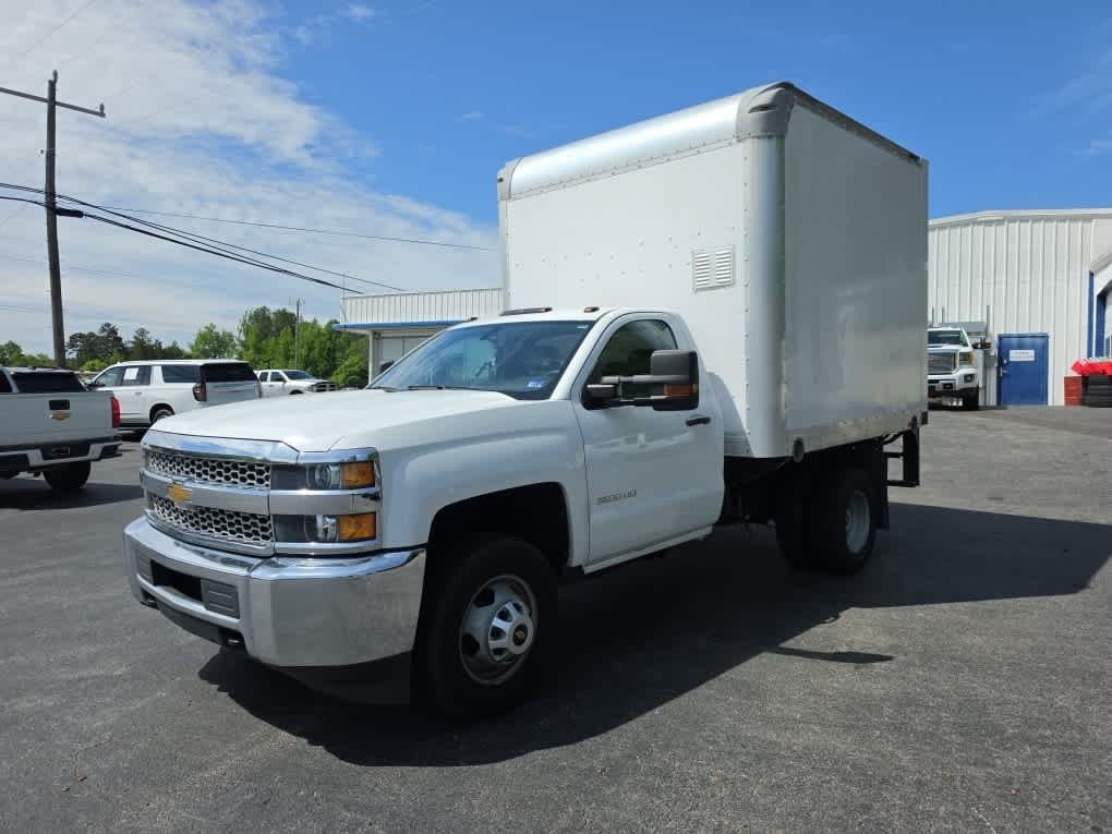 2019 Chevrolet Silverado 3500HD Chassis WT