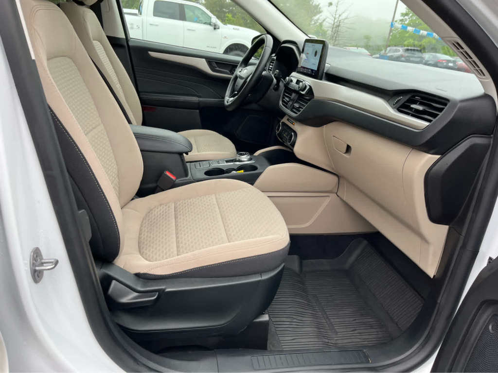 2022 Ford Escape SE Hybrid