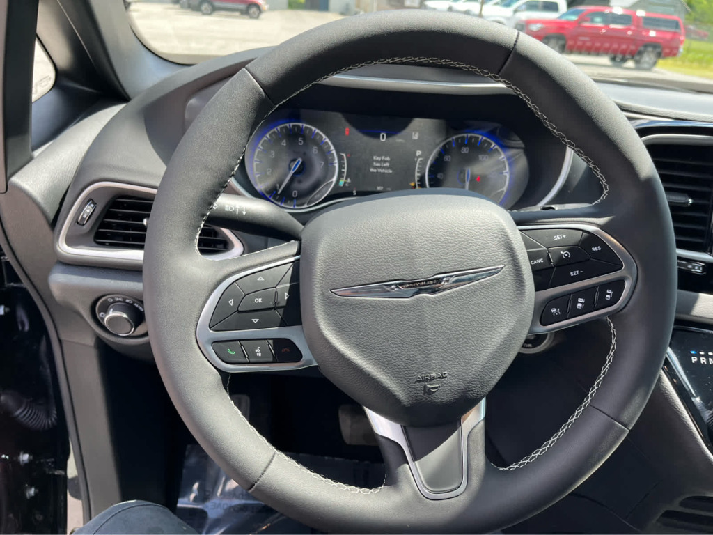 2026 Chrysler Voyager LX
