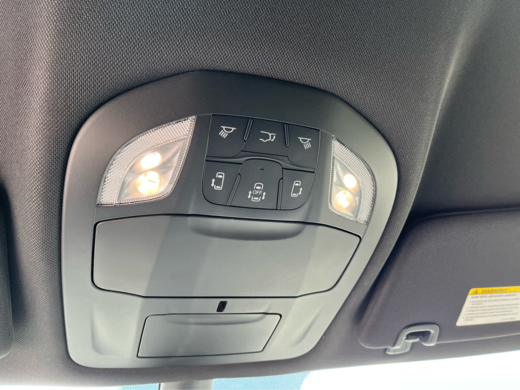 2026 Chrysler Voyager LX