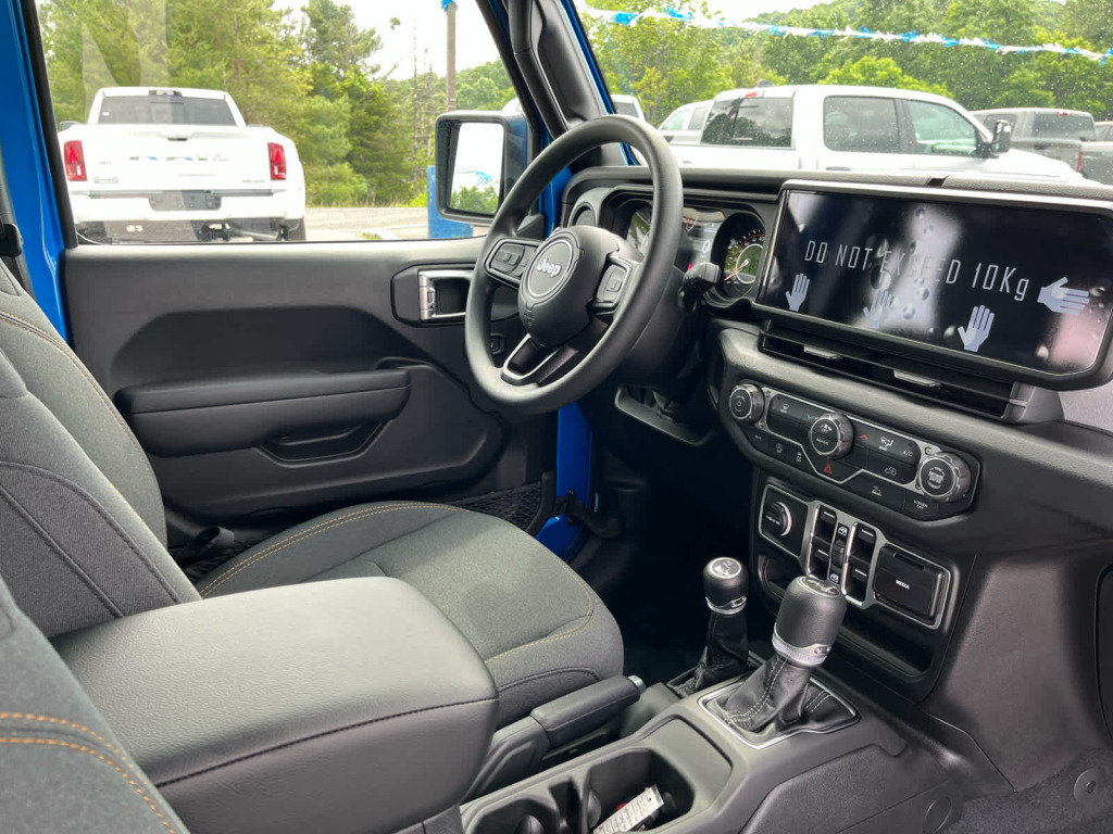 2026 Jeep Wrangler 4-Door Sport