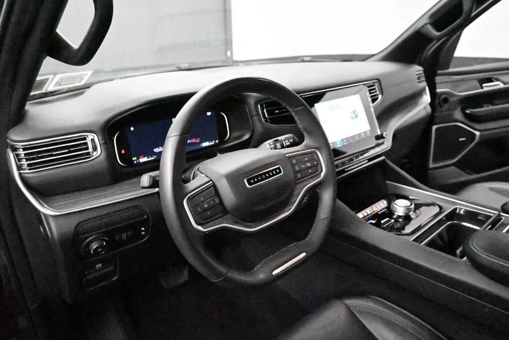 2024 Jeep Wagoneer L Series II 4x4