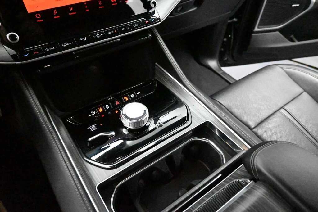 2024 Jeep Wagoneer L Series II 4x4