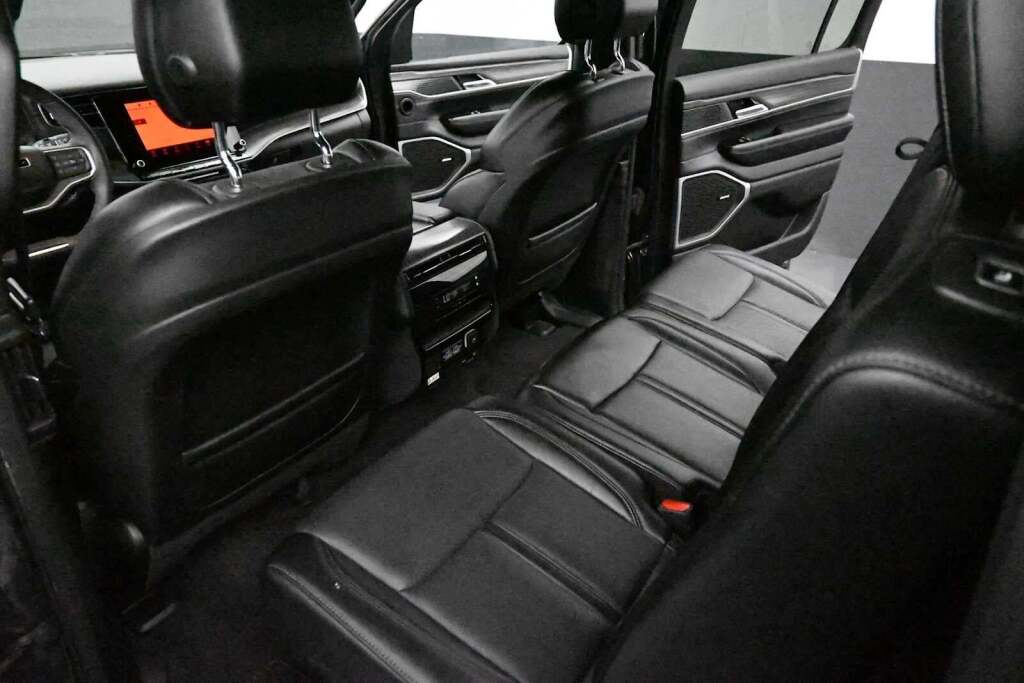 2024 Jeep Wagoneer L Series II 4x4