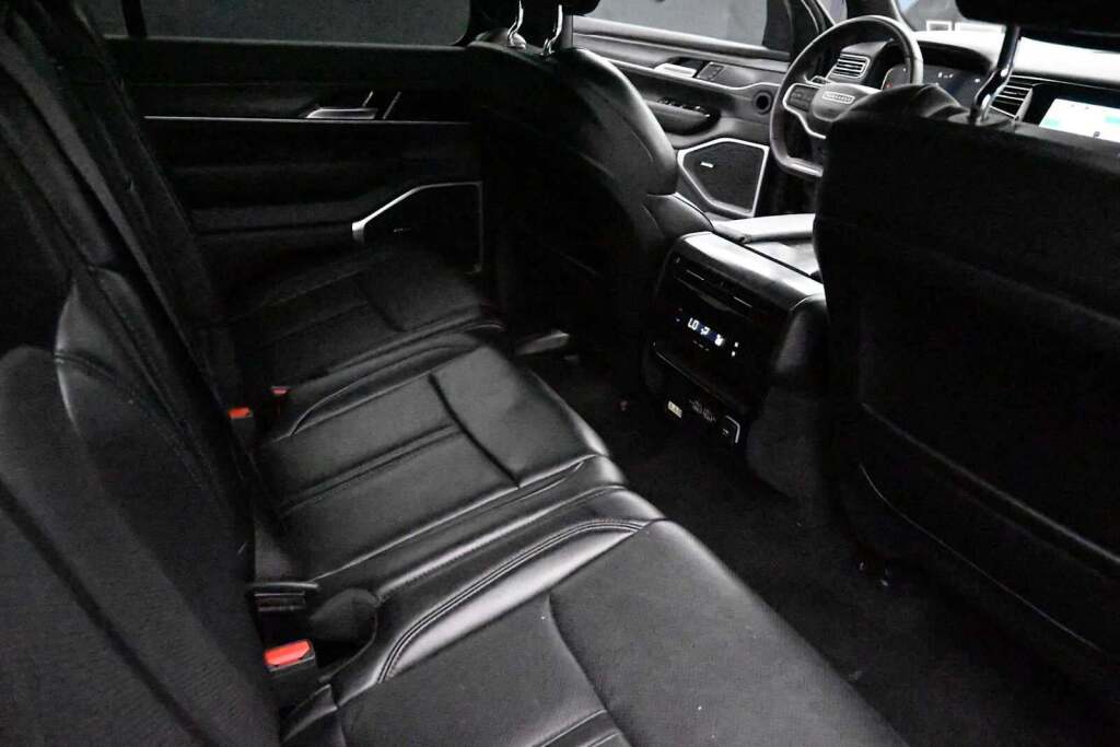 2024 Jeep Wagoneer L Series II 4x4