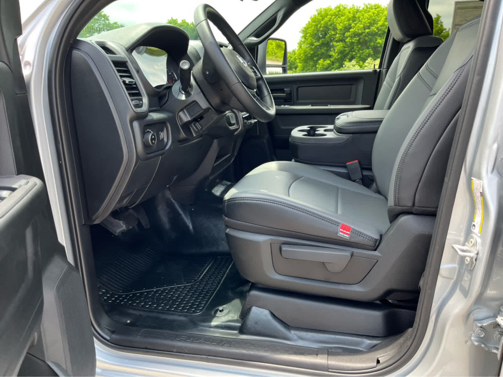 2026 Ram 2500 Tradesman Crew Cab 4x4 6'4" Box