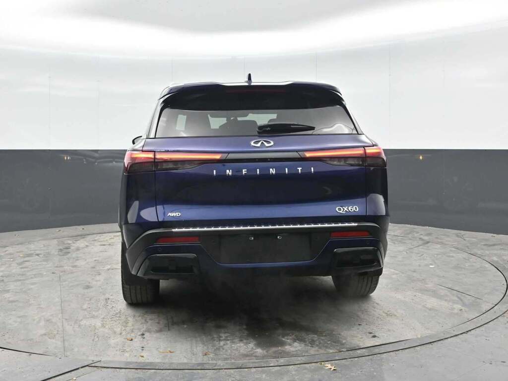 2023 INFINITI QX60 LUXE AWD
