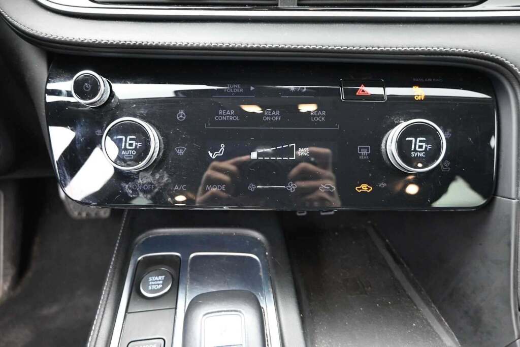 2023 INFINITI QX60 LUXE AWD