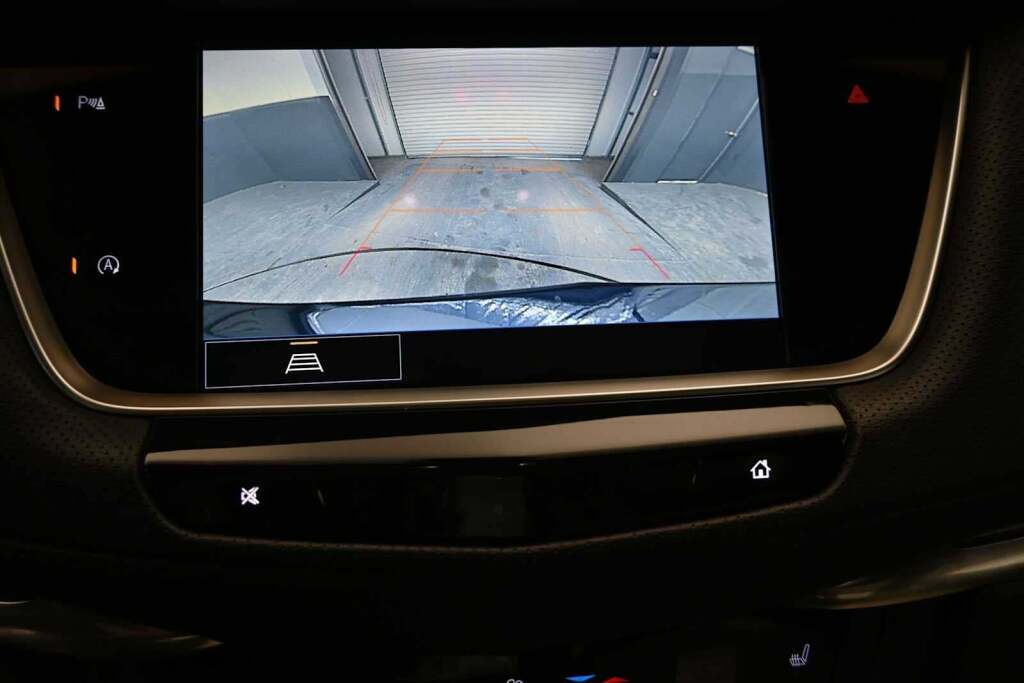 2022 Cadillac XT5 AWD Sport