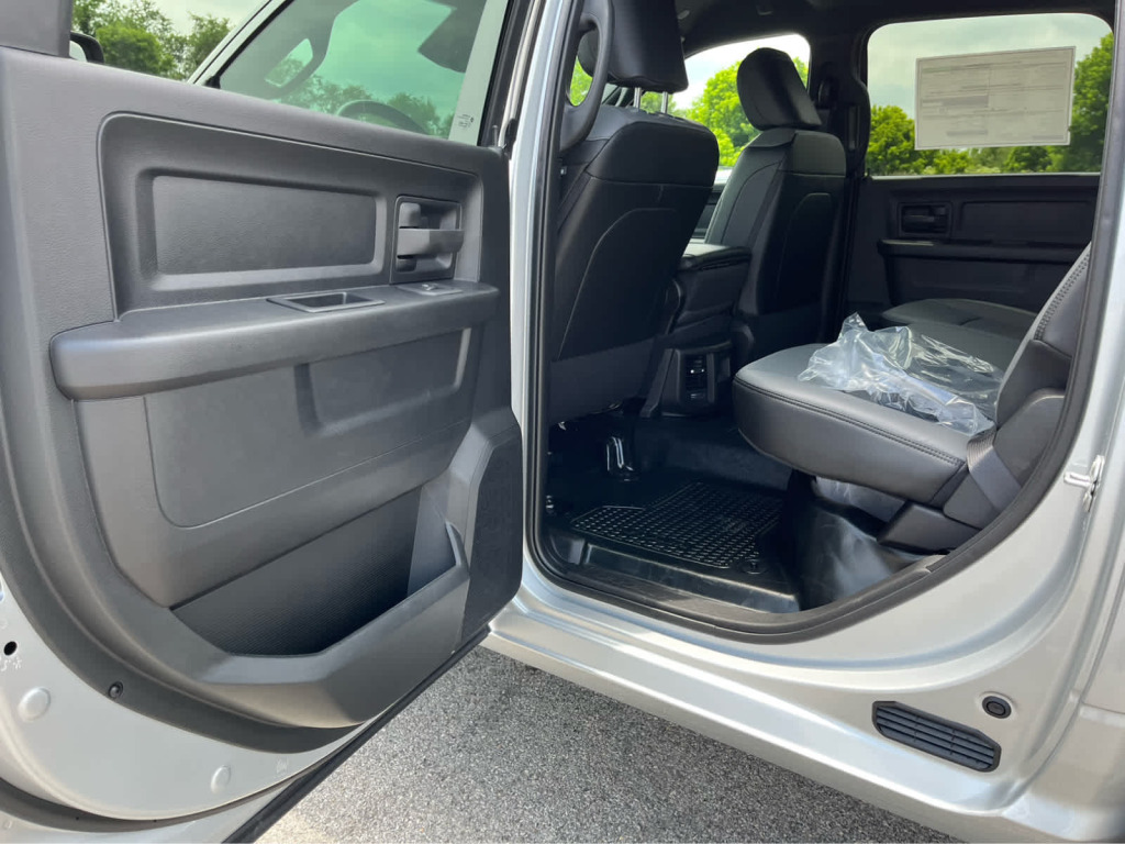 2026 Ram 2500 Tradesman Crew Cab 4x4 6'4" Box