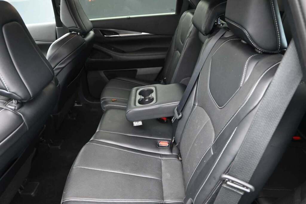 2023 INFINITI QX60 LUXE AWD