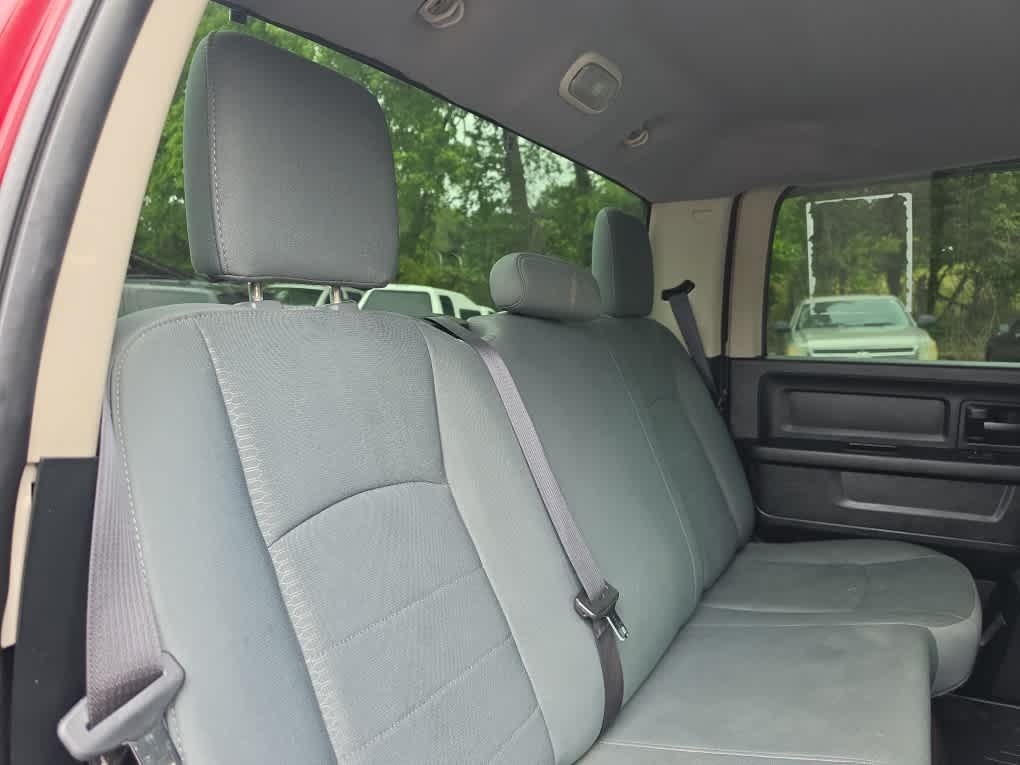 2017 Ram 1500 Express Crew Cab 4x2 5'7" Box