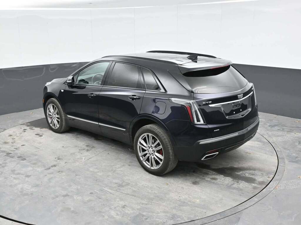2022 Cadillac XT5 AWD Sport