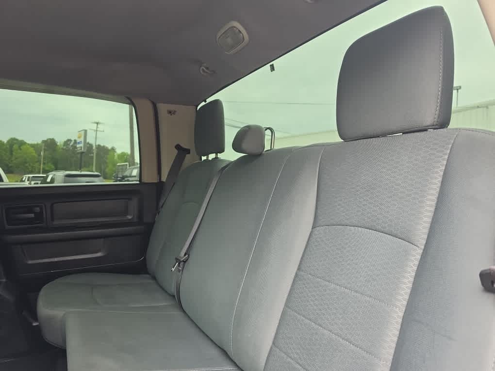 2017 Ram 1500 Express Crew Cab 4x2 5'7" Box