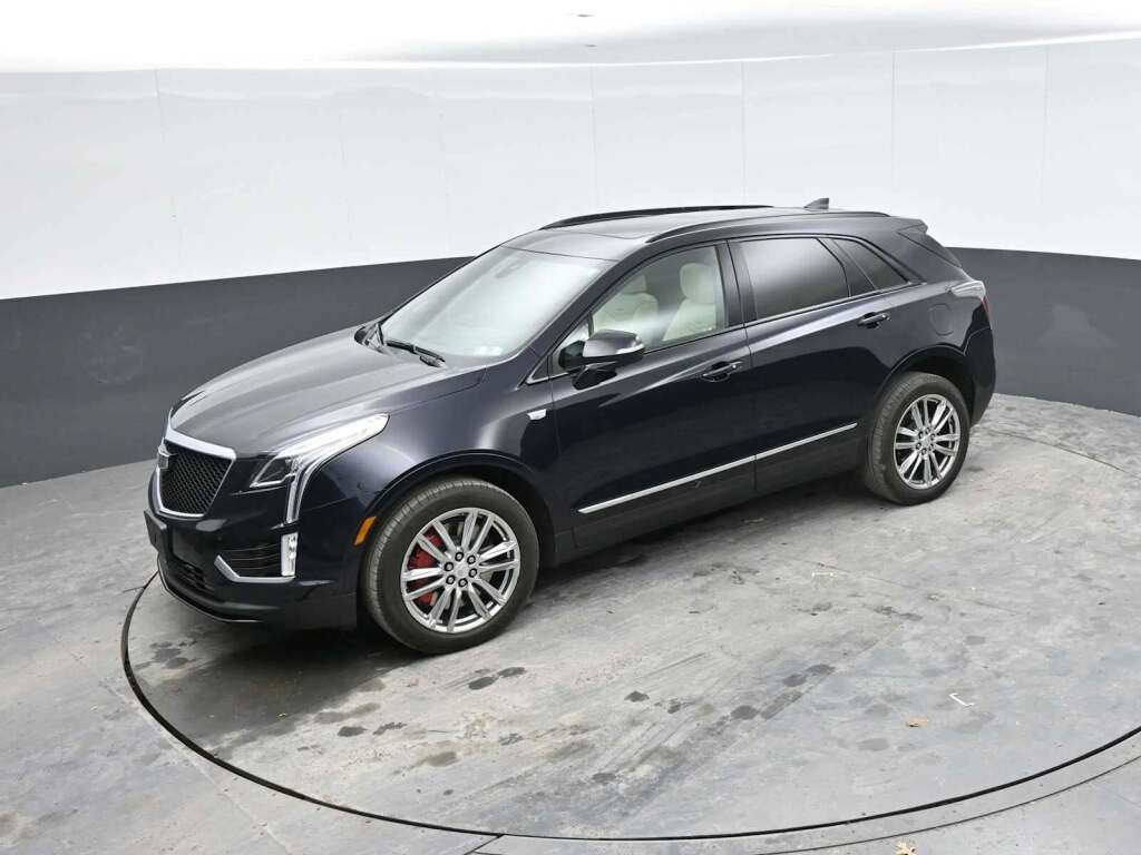 2022 Cadillac XT5 AWD Sport