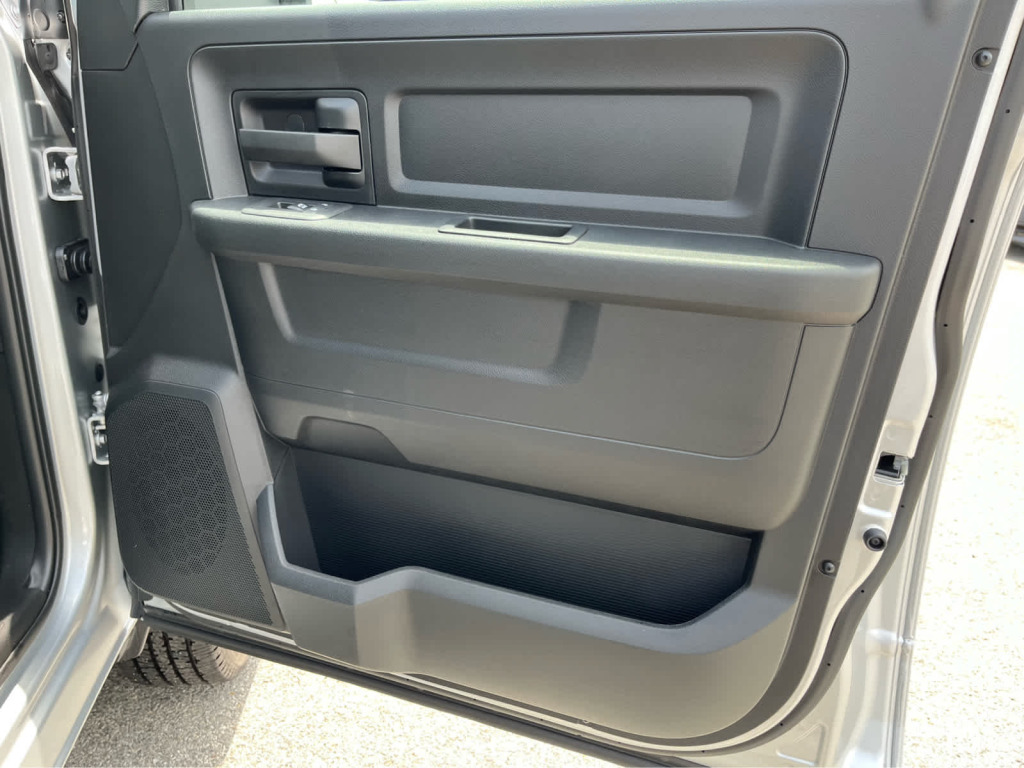2026 Ram 2500 Tradesman Crew Cab 4x4 6'4" Box