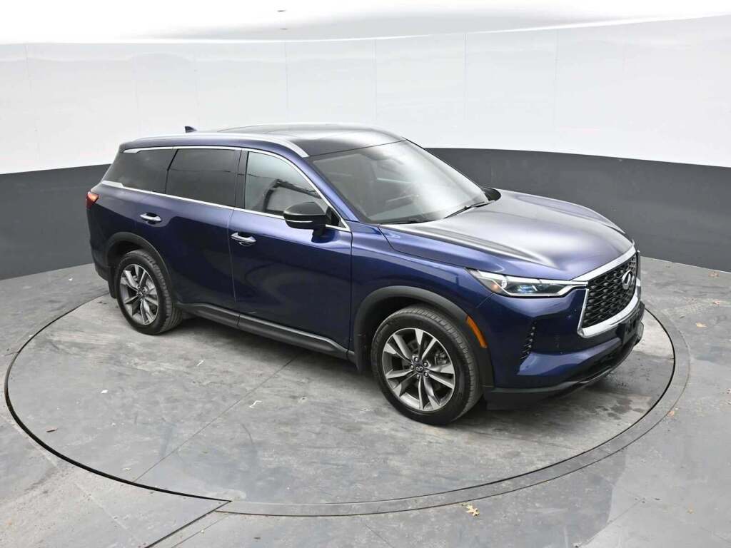 2023 INFINITI QX60 LUXE AWD