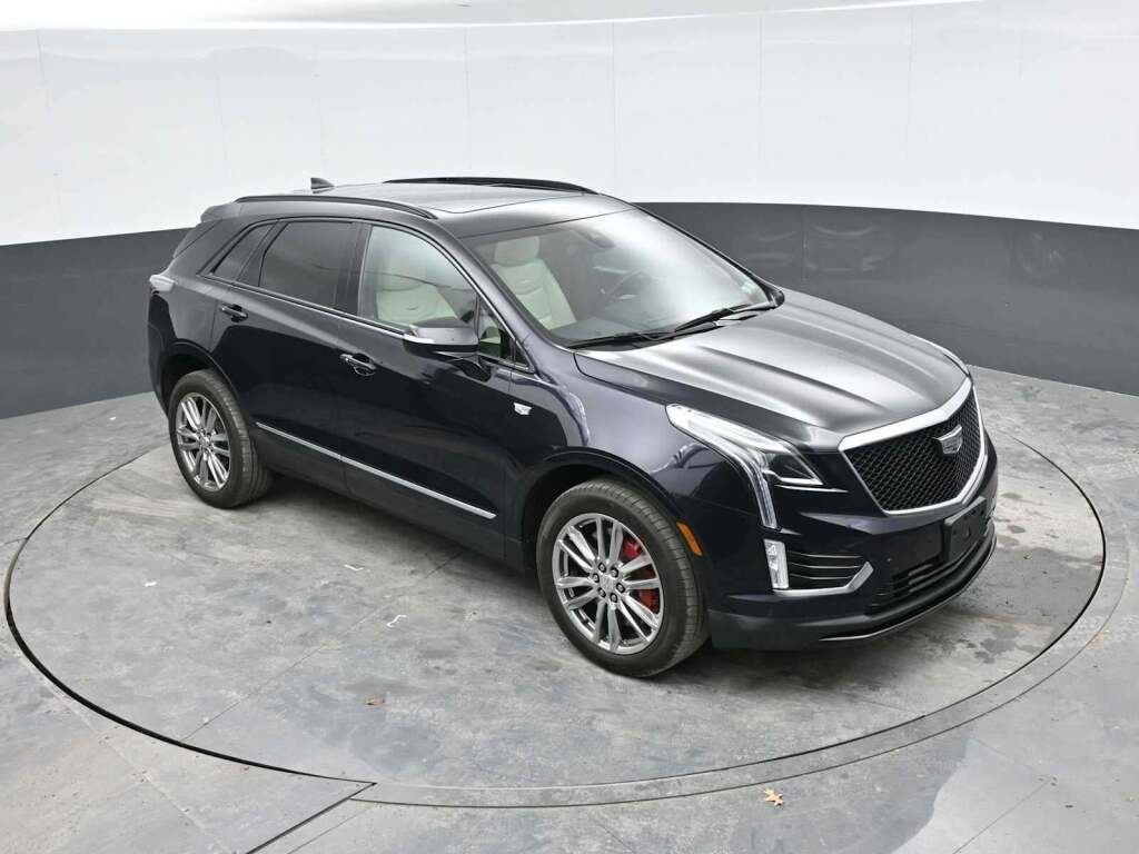 2022 Cadillac XT5 AWD Sport