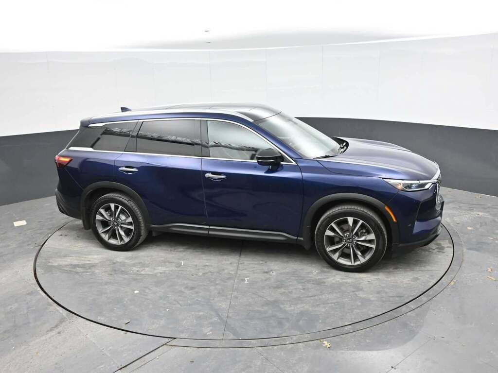 2023 INFINITI QX60 LUXE AWD