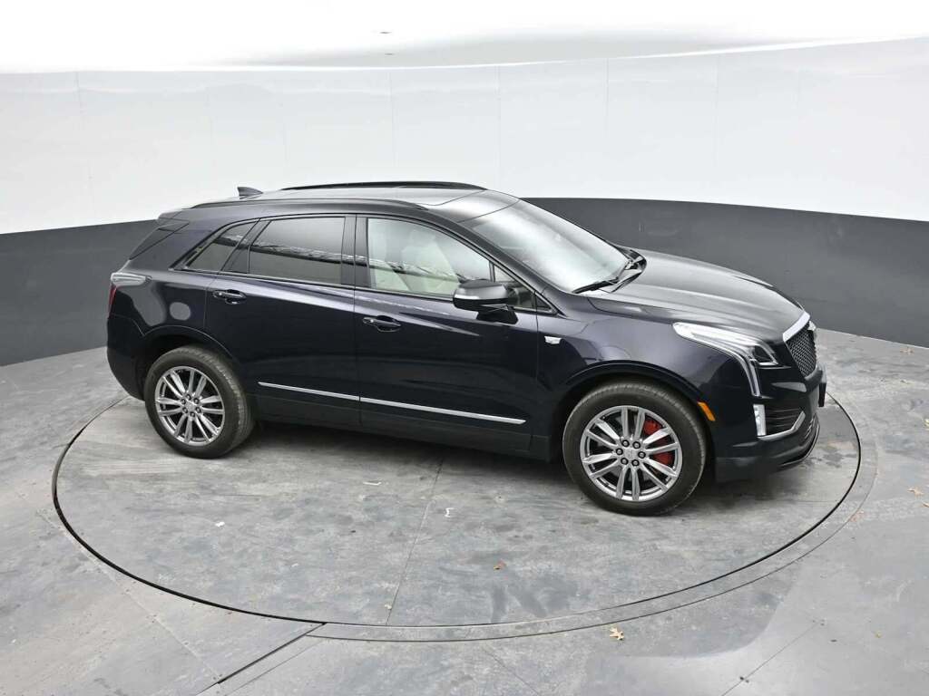 2022 Cadillac XT5 AWD Sport
