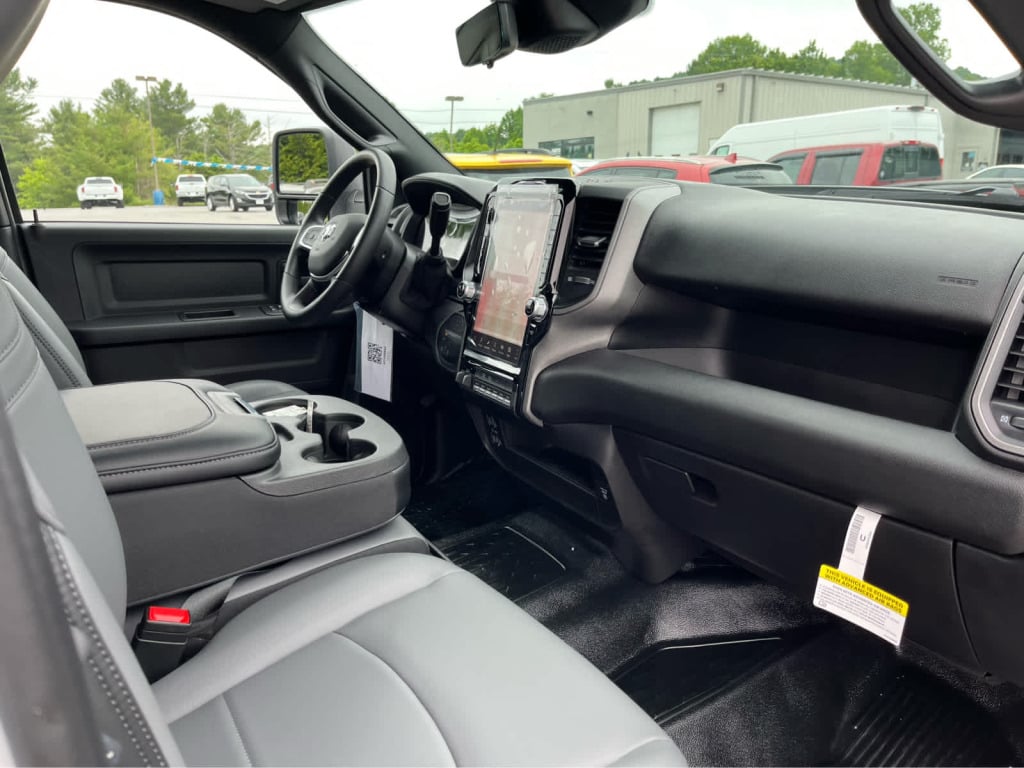 2026 Ram 3500 Chassis Tradesman/Big Horn