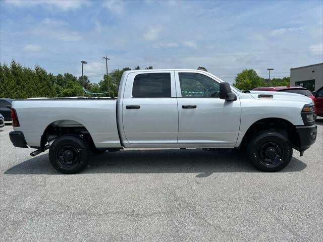 2026 Ram 2500 Tradesman Crew Cab 4x4 6'4" Box