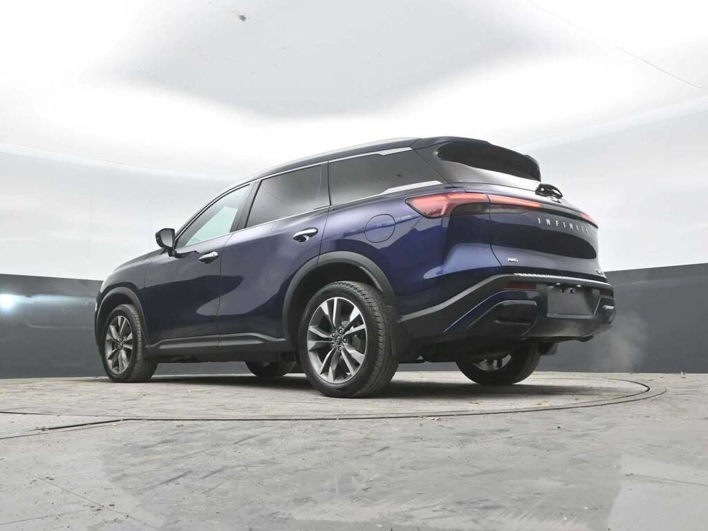 2023 INFINITI QX60 LUXE AWD