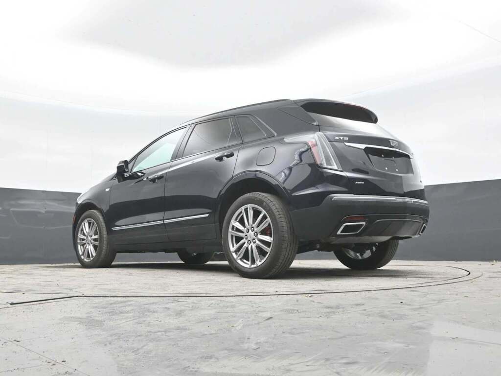 2022 Cadillac XT5 AWD Sport