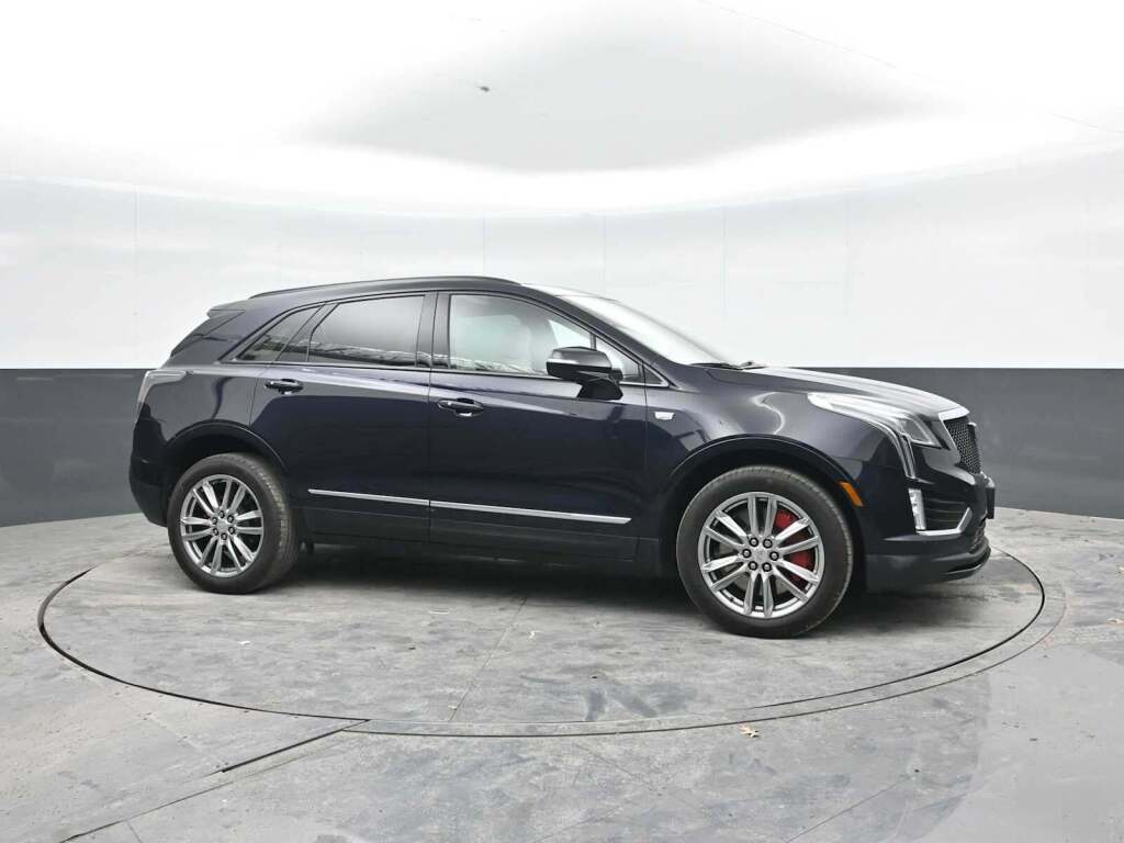 2022 Cadillac XT5 AWD Sport