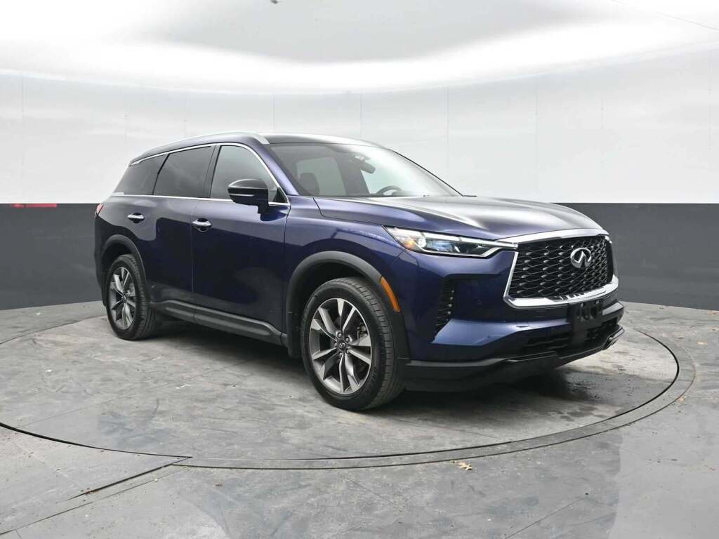 2023 INFINITI QX60 LUXE AWD