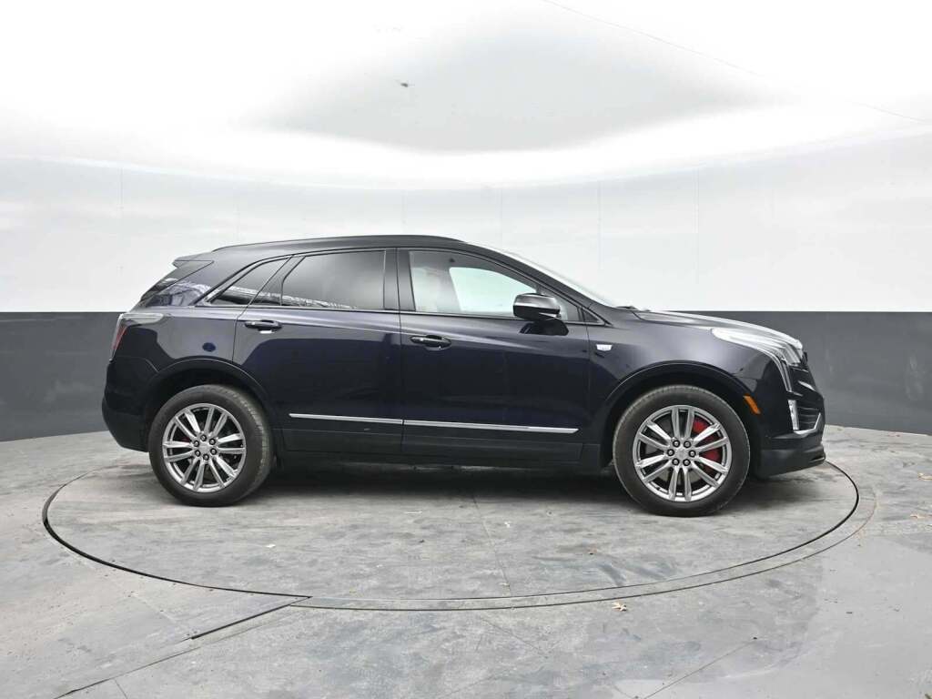 2022 Cadillac XT5 AWD Sport