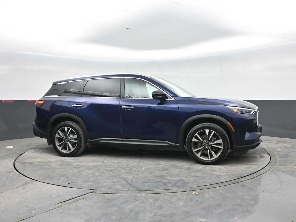 2023 INFINITI QX60 LUXE AWD