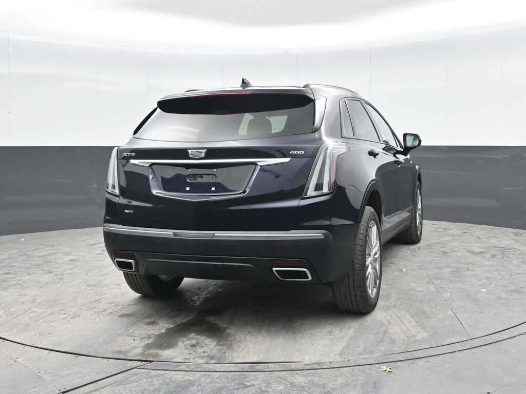 2022 Cadillac XT5 AWD Sport